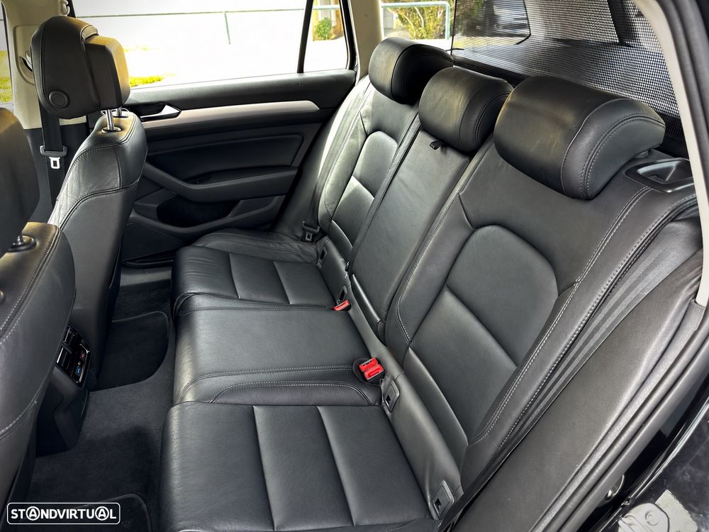 VW Passat Variant 2.0 TDi Confortline DSG - 16