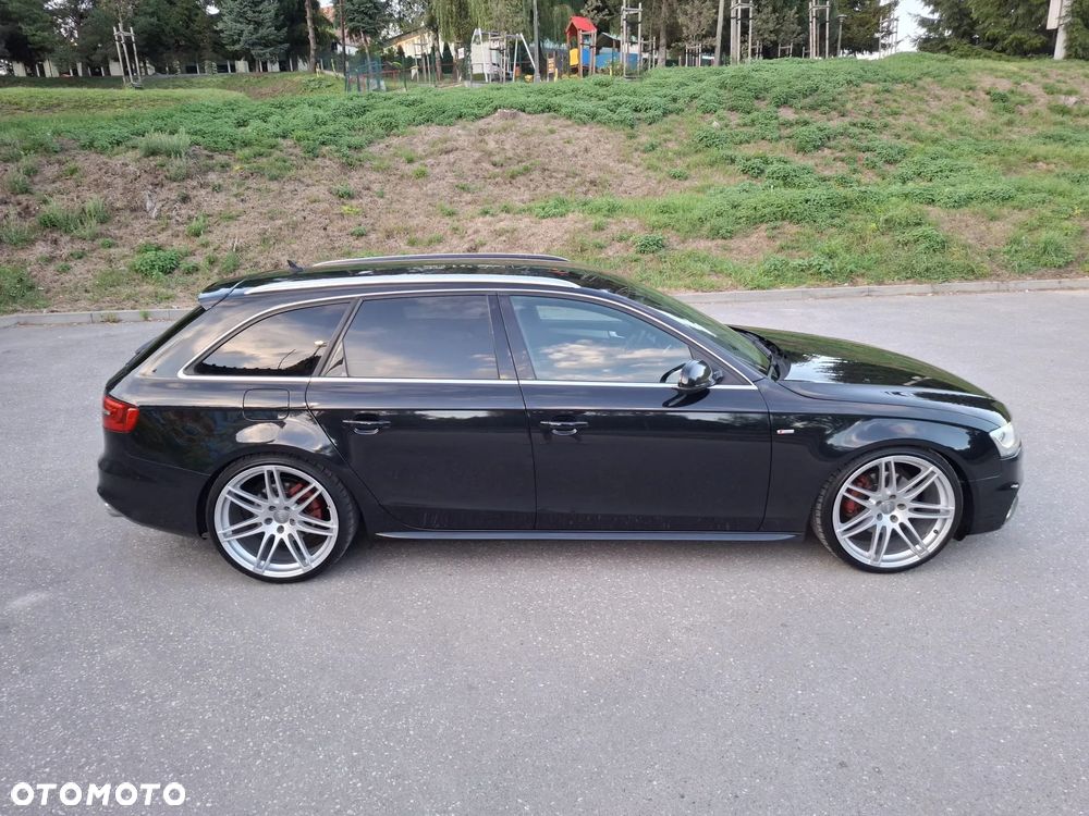 Audi A4 Avant 2.0 TDI DPF quattro S tronic S line Sportpaket - 4