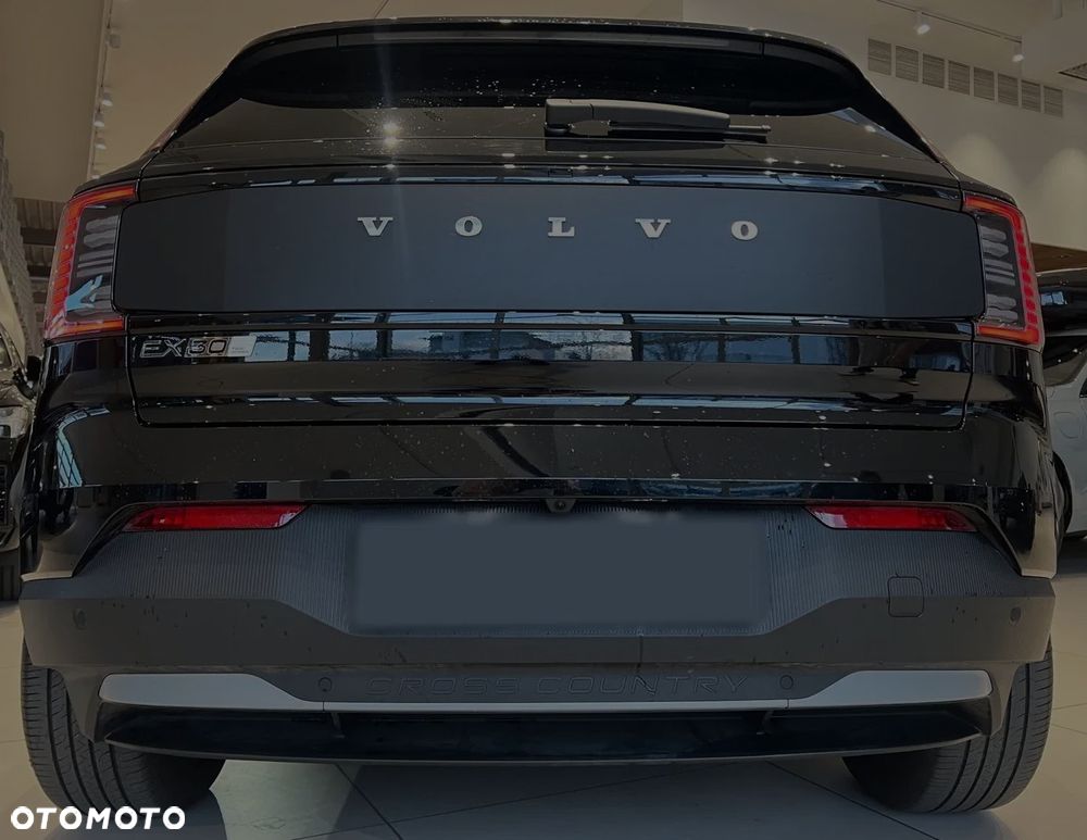 Volvo EX30 Twin Motor Performance AWD Cross Country Ultra - 14