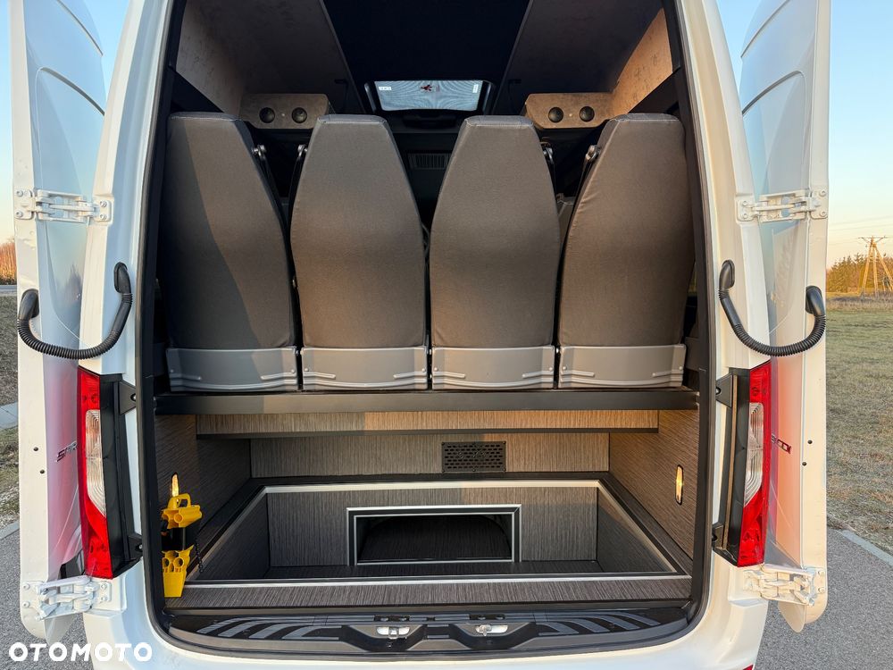 Mercedes-Benz Sprinter 517 - 38