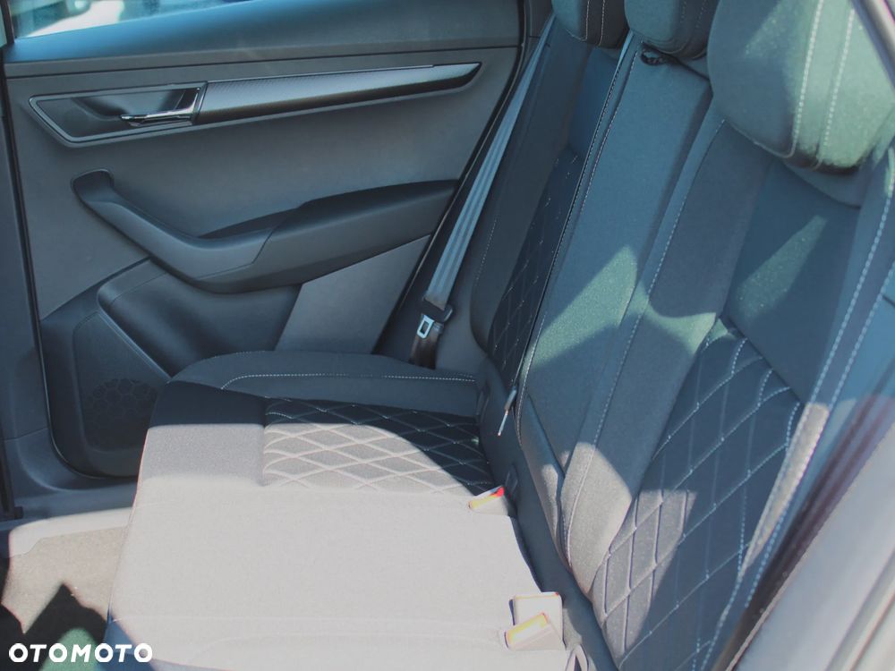 Skoda Karoq 1.5 TSI ACT Sportline DSG - 11