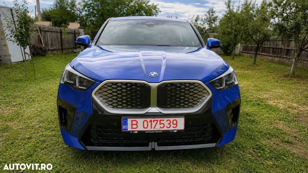 BMW iX2 - 2