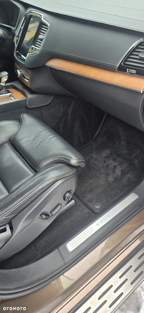 Volvo XC 90 D5 AWD Inscription 7os - 14