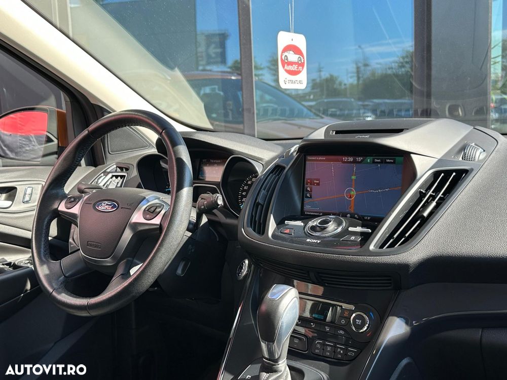 Ford Kuga - 10