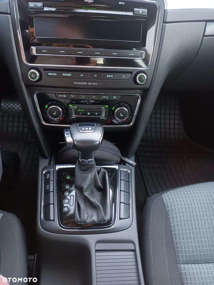 Skoda Superb 2.0 TDI DSG Ambition - 21