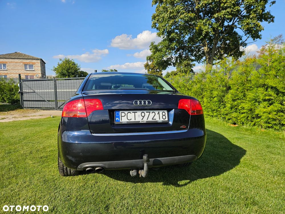Audi A4 Limousine - 7