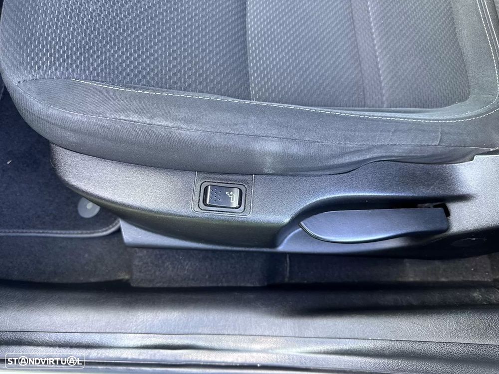 Fiat Tipo 1.3 M-Jet Lounge Tech - 28