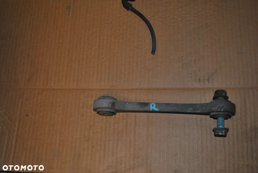 Mocowanie amortyzatora VW TOUAREG I  7L  3.0 TDI - 2