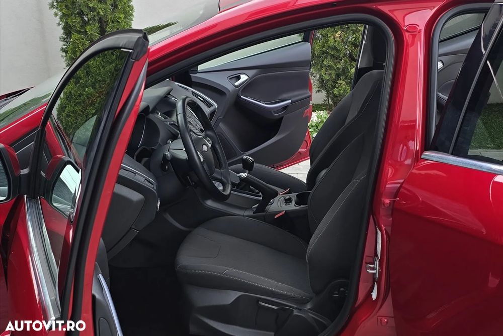Ford Focus 1.0 EcoBoost Start Stop Titanium - 9