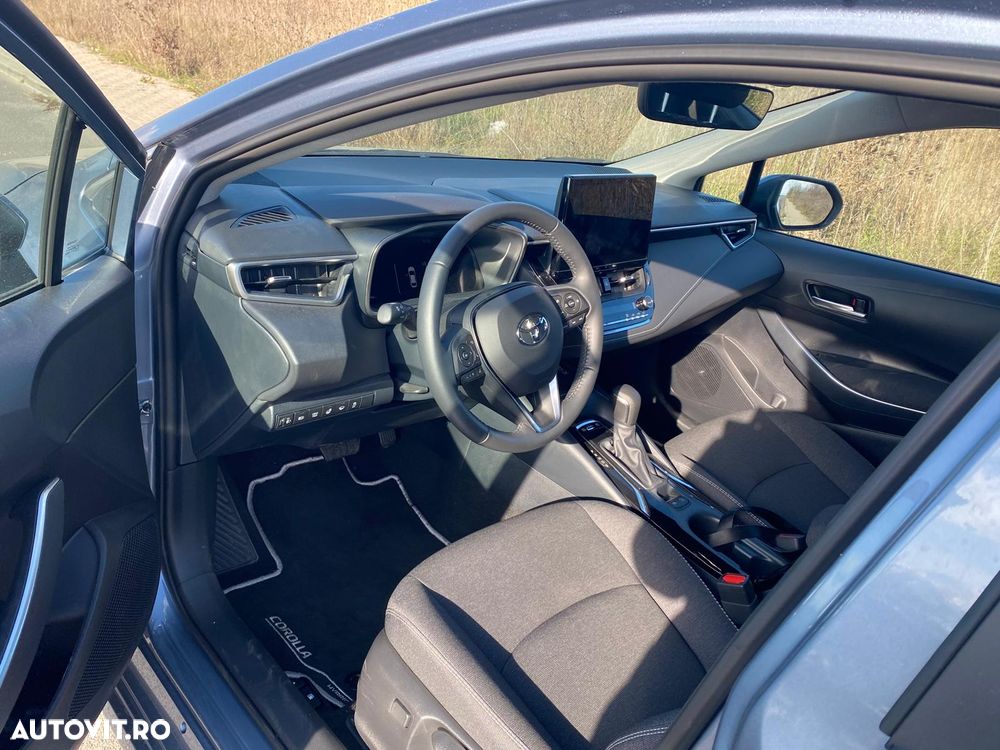 Toyota Corolla 1.8 HSD Business - 9