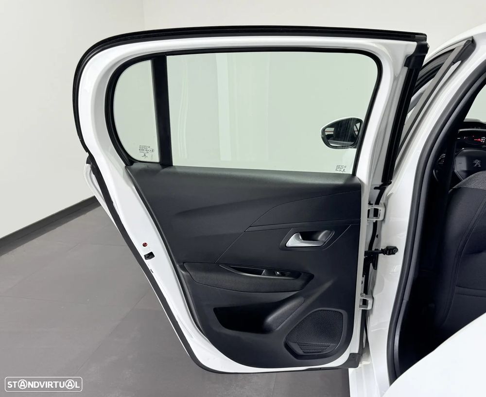Peugeot 208 1.2 PureTech Active Pack - 34