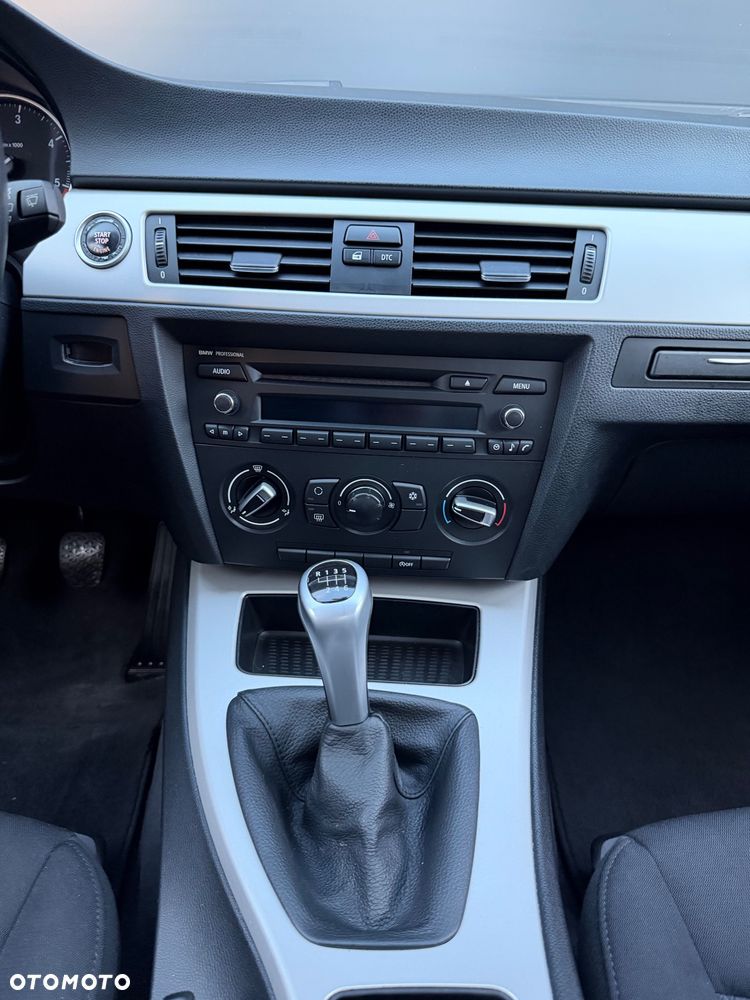 BMW Seria 3 320d - 17
