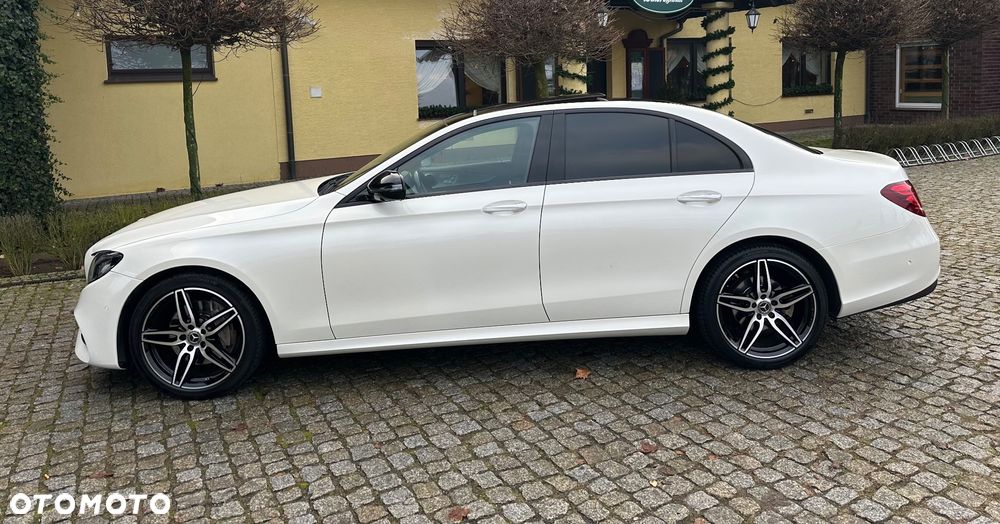 Mercedes-Benz Klasa E 220 d 9G-TRONIC - 17