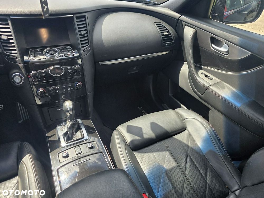 Infiniti QX70 3.0d S Premium - 17