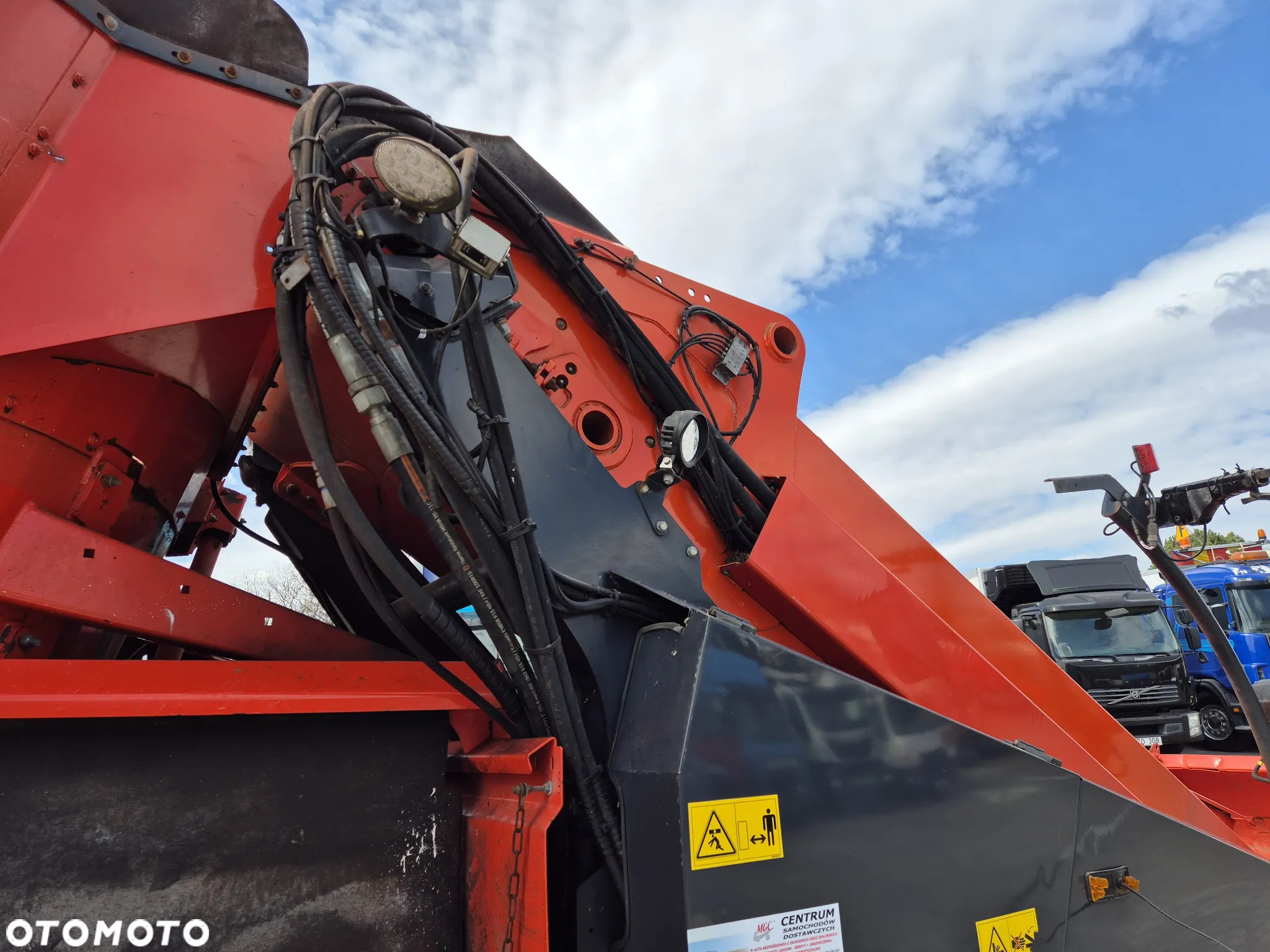 Kuhn SPW 22 INTENSE / WÓZ DO PRZEWOZU PASZY  / PIERWSZY WŁASCICIEL / AŻ 22m3 POJEMOŚCI! / MOZLIWY TRANSPORT / 224 KM! - 27