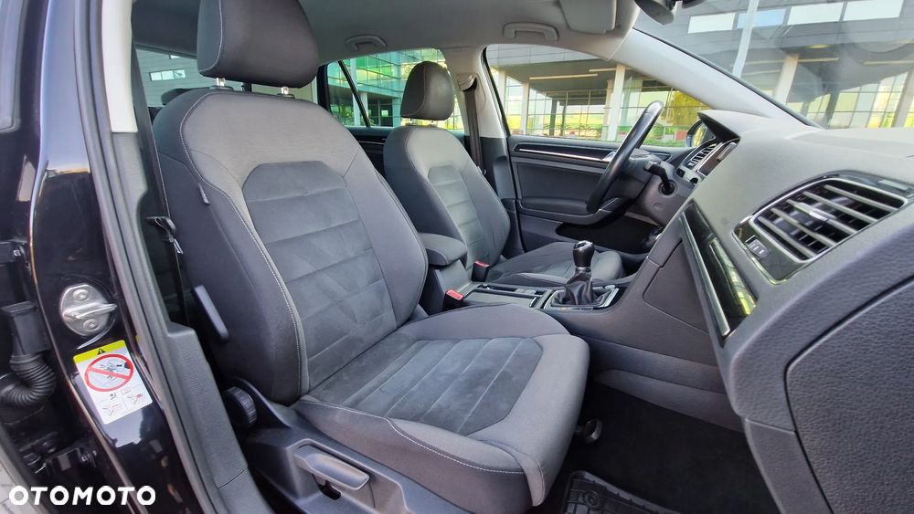 Volkswagen Golf 1.5 TSI BMT Highline - 23