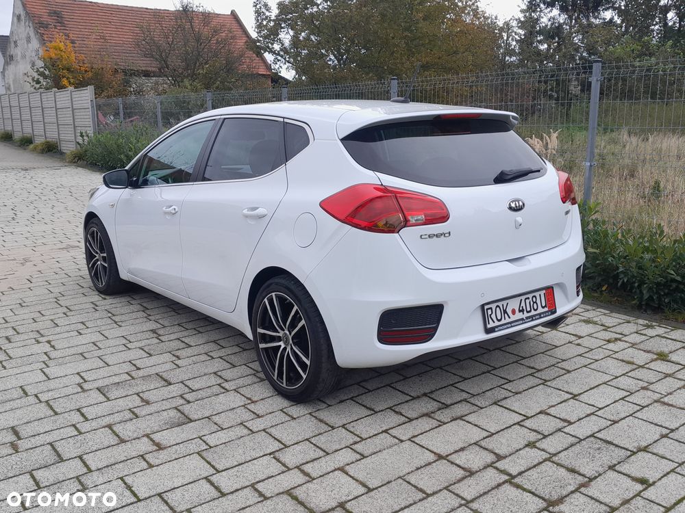 Kia Ceed 1.6 CRDi Spirit - 29