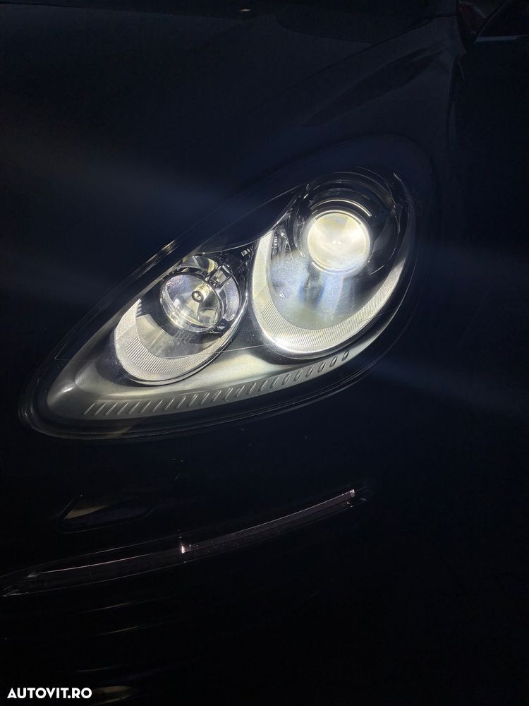 Porsche Cayenne - 16