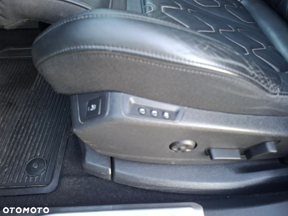 Peugeot 5008 2.0 BlueHDI GT S&S EAT8 - 31