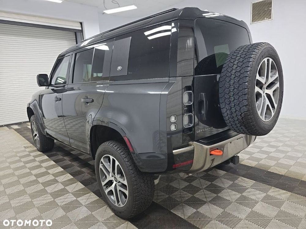 Land Rover Defender 2024 photo 3