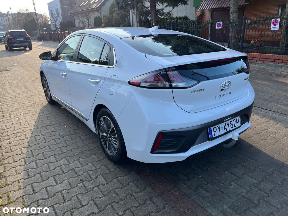 Hyundai IONIQ Hybrid Premium - 7