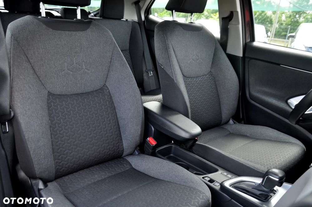 Toyota Yaris Cross Hybrid 1.5 Comfort - 35