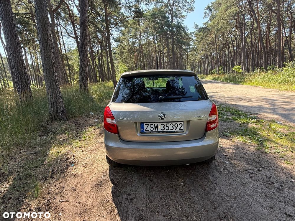 Skoda Fabia 1.4 16V Ambition - 4