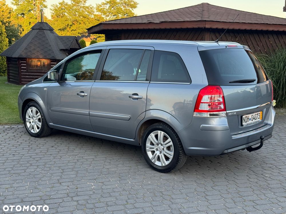 Opel Zafira - 9