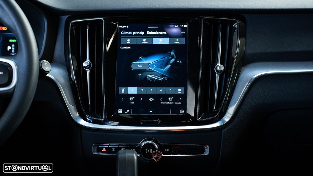 Volvo V60 2.0 T6 AWD TE Core - 33