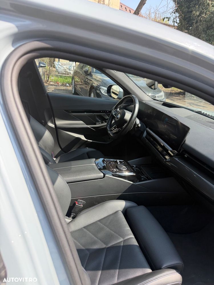 BMW Seria 5 520d xDrive AT MHEV - 6