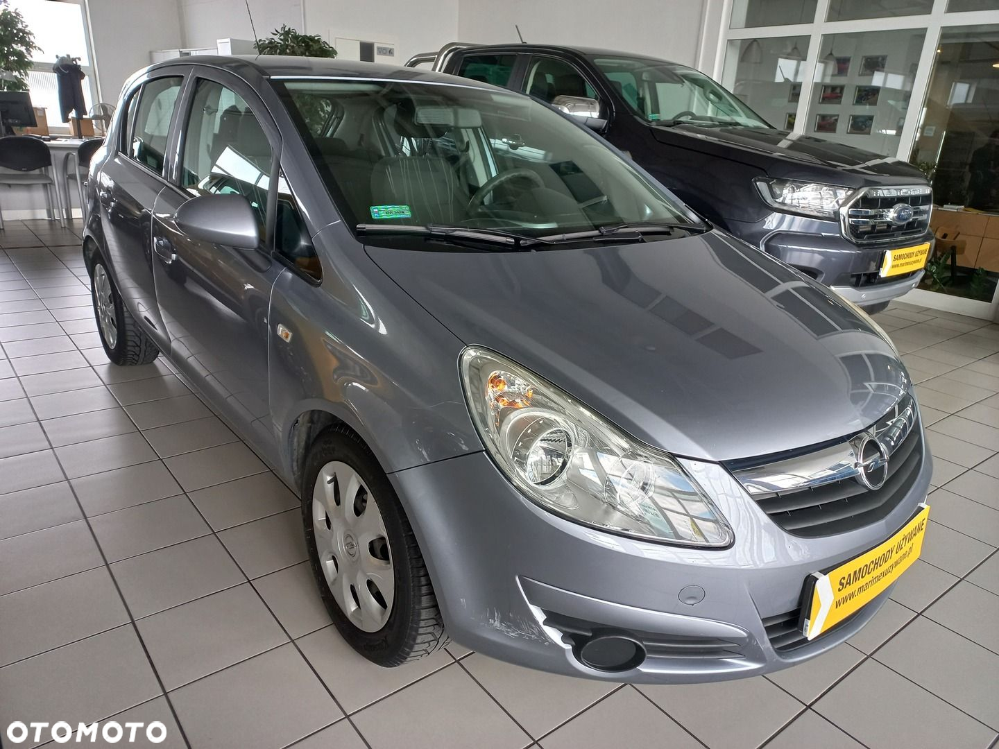 Opel Corsa 1.2 16V Essentia - 3