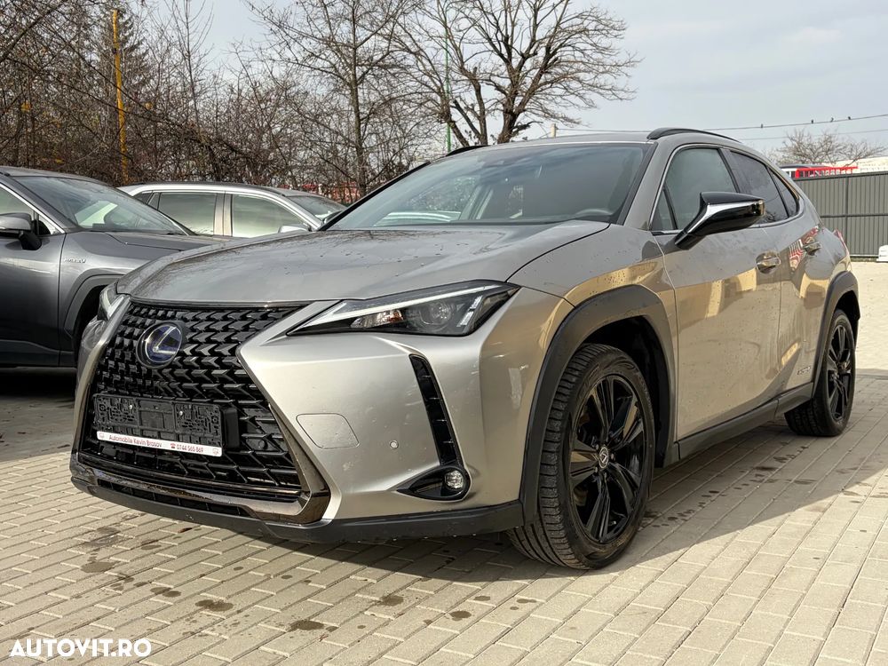 Lexus UX - 24