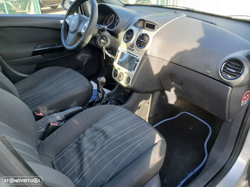 Opel Corsa 1.2 Enjoy - 22