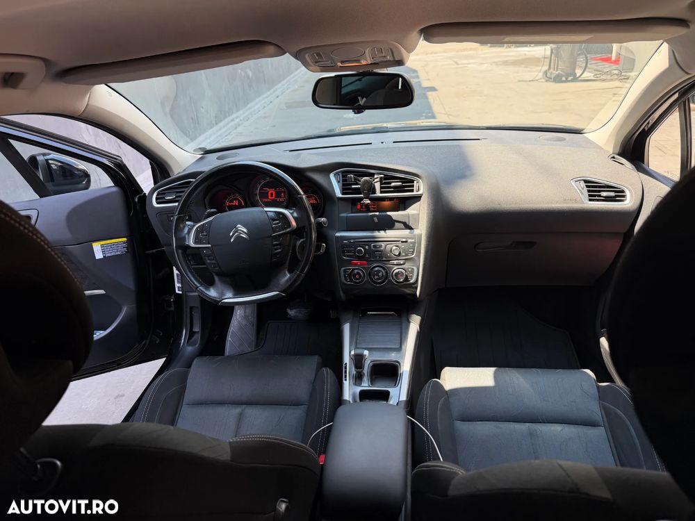 Citroën C4 1.6 e-HDi FAP Exclusive - 8