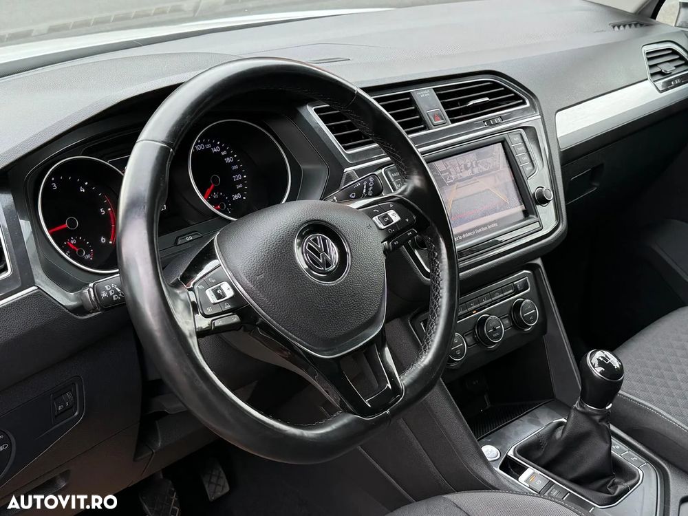 Volkswagen Tiguan - 6