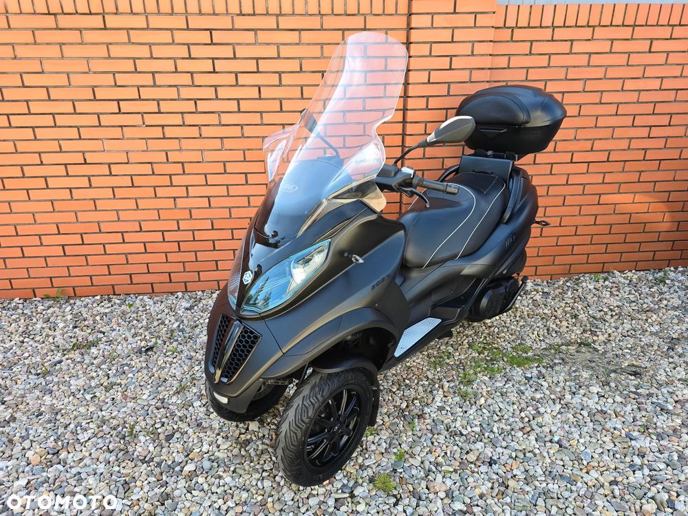 Piaggio MP-3 - 5