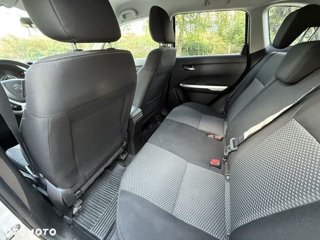 Suzuki Vitara 1.6 Premium 4WD - 6