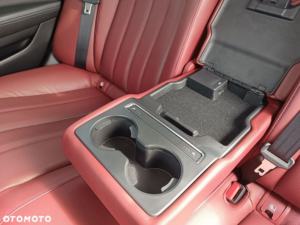 Mazda 6 - 8