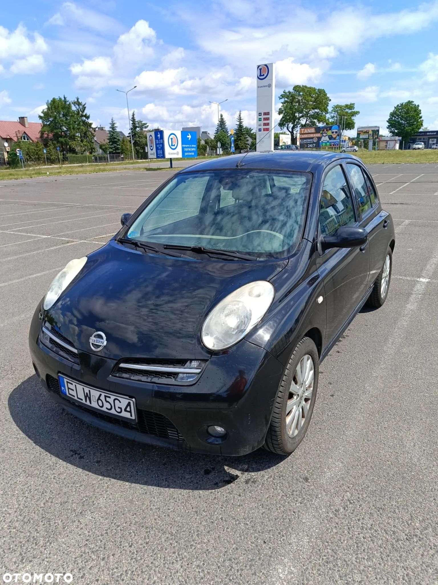 Nissan Micra - 1