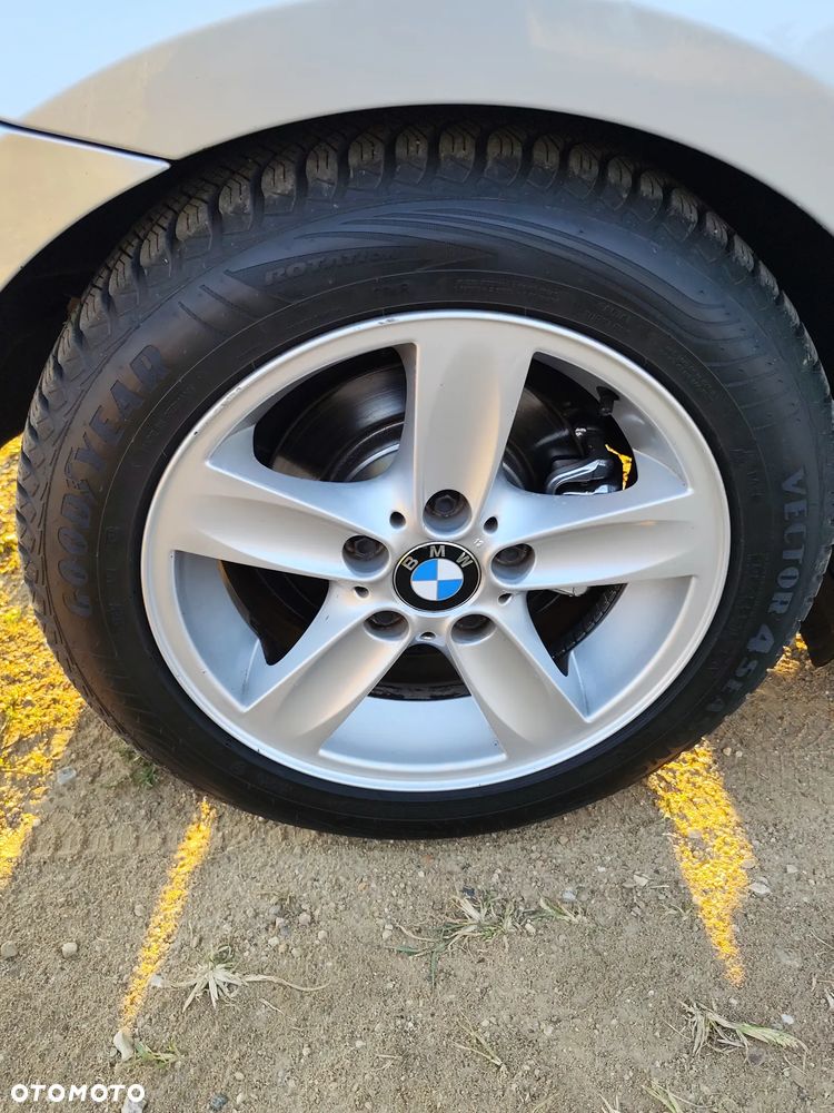 BMW Seria 1 116i - 16