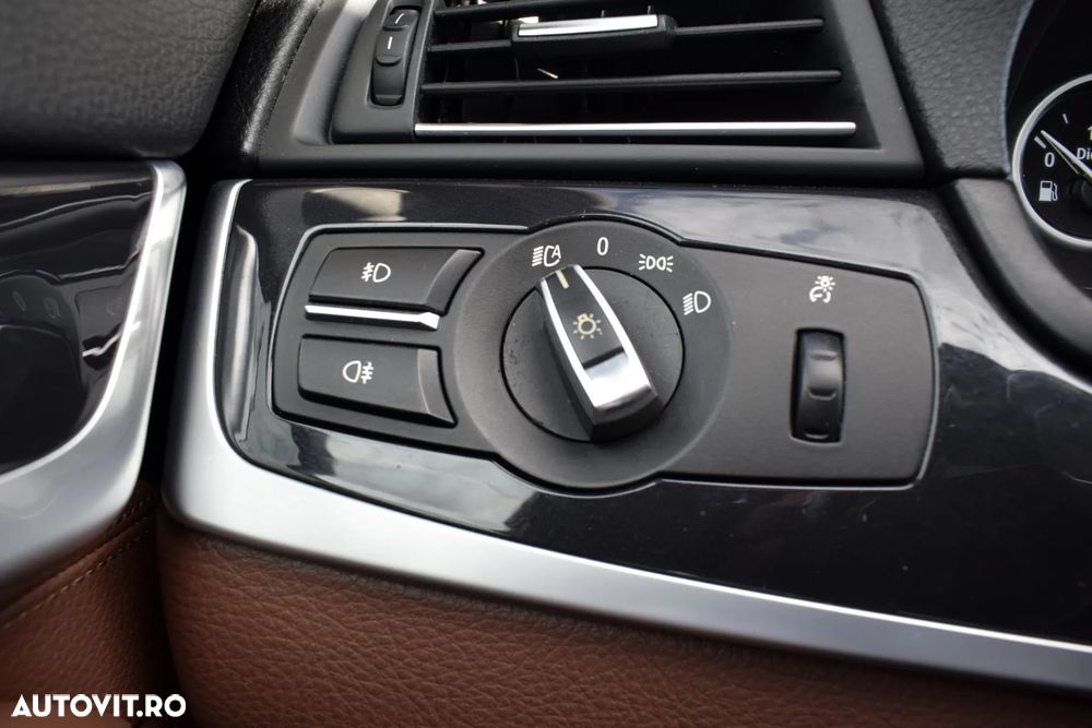 BMW Seria 5 525d xDrive Aut. - 14