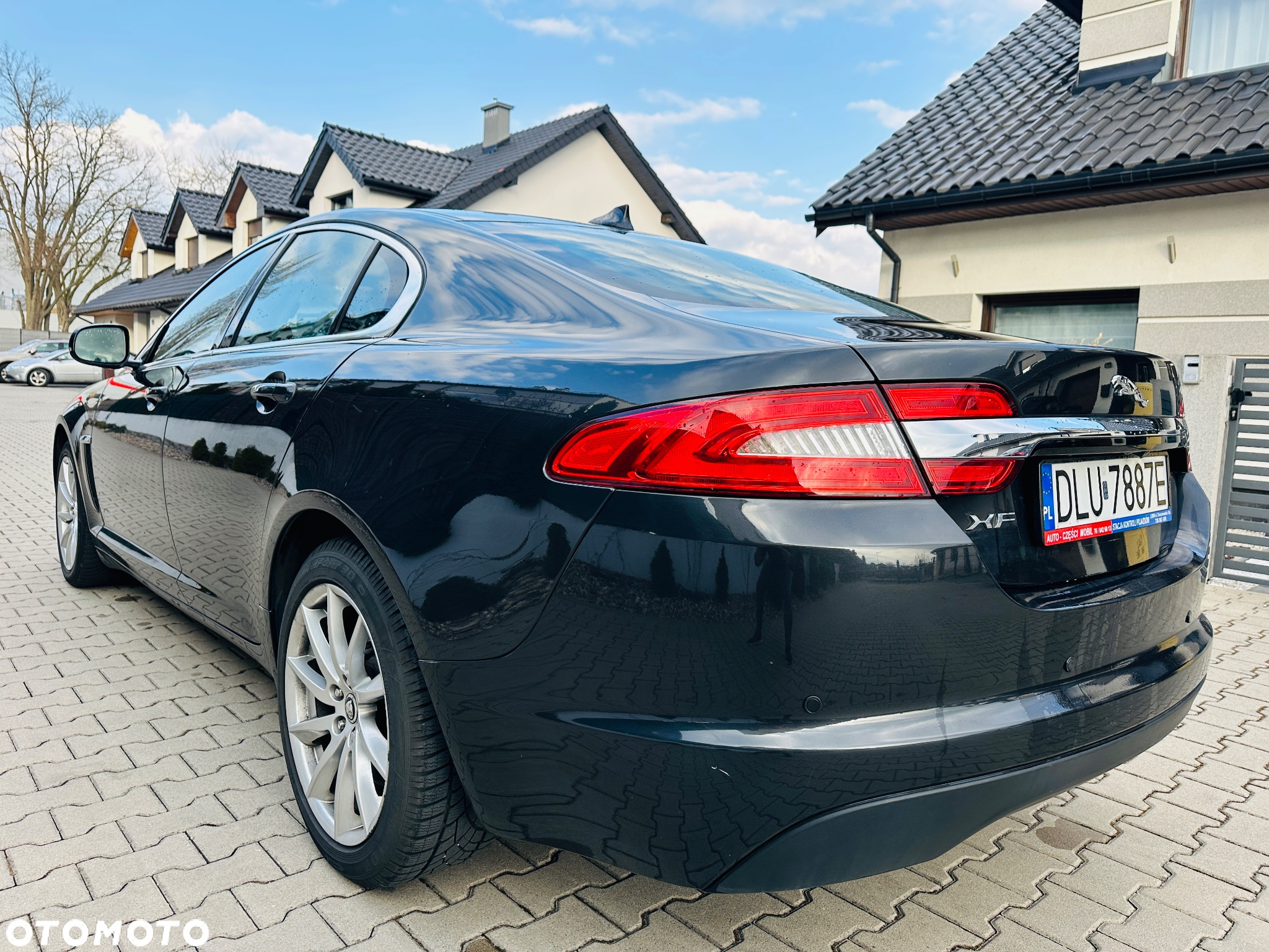 Jaguar XF 2.2 D Premium Luxury - 6