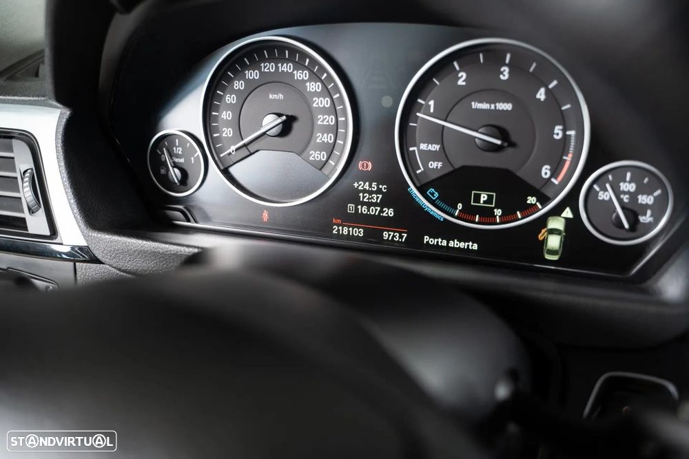 BMW 320 - 23