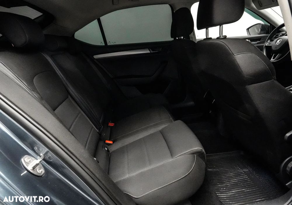 Skoda Superb 2.0 TDI DSG Style - 17