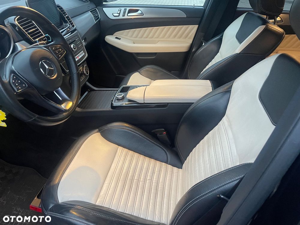 Mercedes-Benz GLE - 14