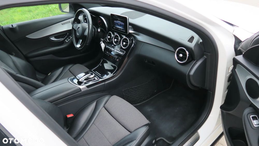 Mercedes-Benz Klasa C 200 7G-TRONIC Avantgarde - 12