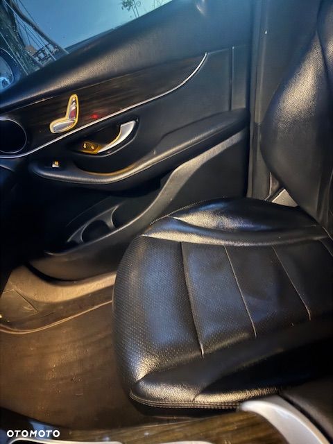 Mercedes-Benz GLC - 27
