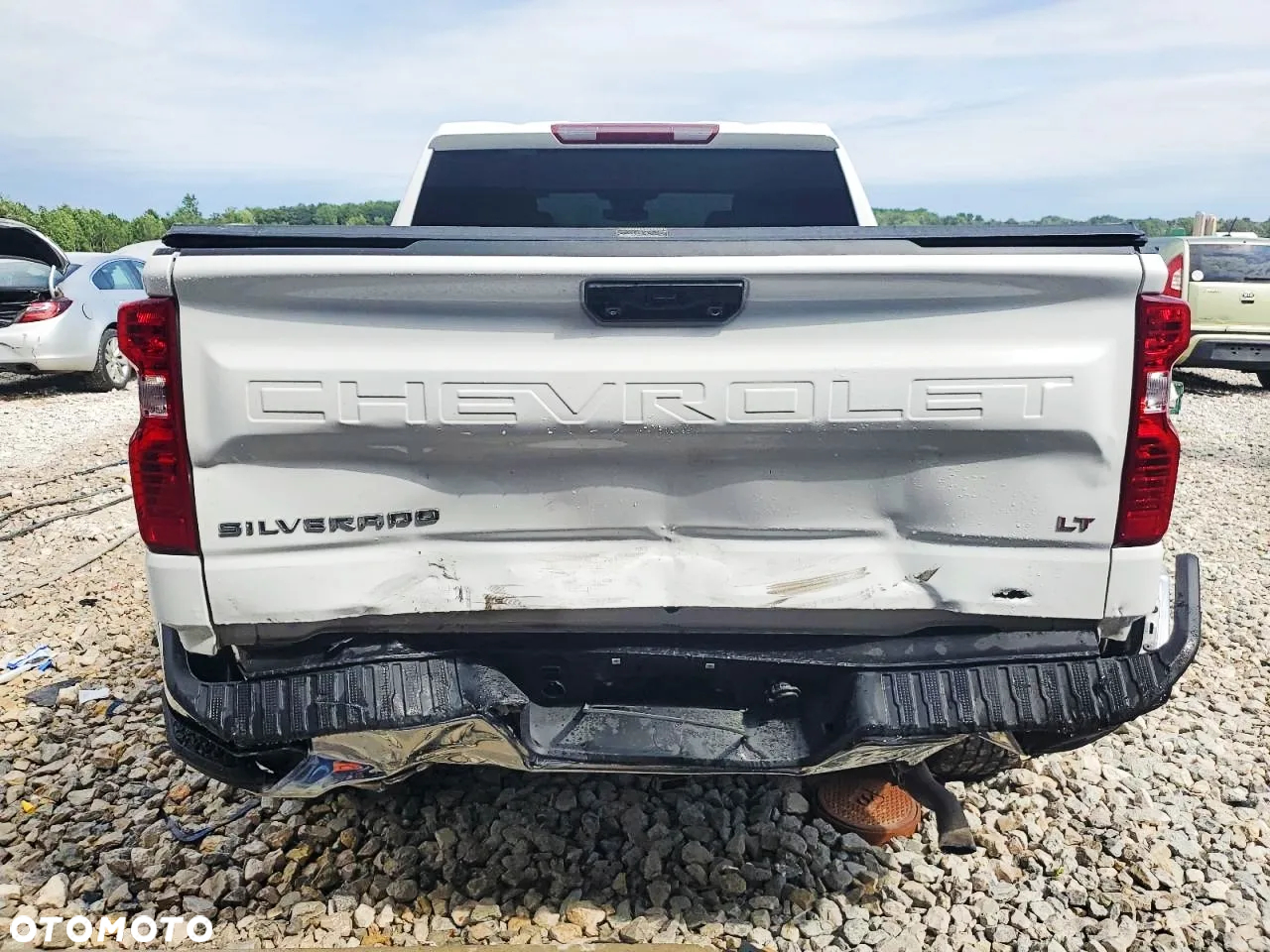 Chevrolet Silverado - 6
