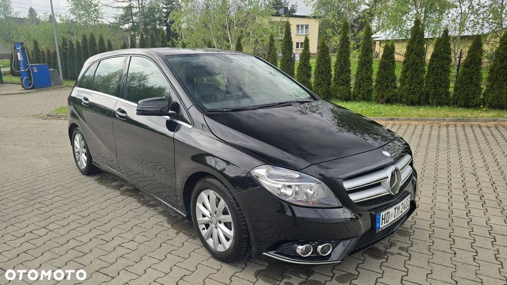 Mercedes-Benz Klasa B 180 (BlueEFFICIENCY) 7G-DCT - 2