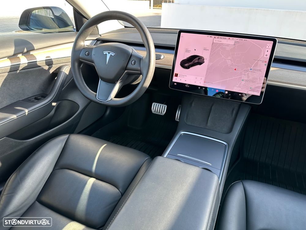 Tesla Model 3 Performance Dual Motor AWD - 33